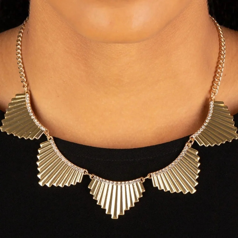 Paparazzi Jewelry Set - Mane Street Gold